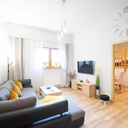 Everysky - Prusa 2a - Przyziemie 아파트 카르파츠