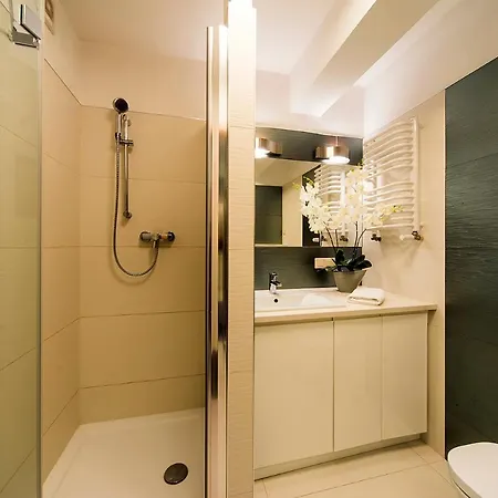 Everysky - Prusa 2a - Przyziemie * קרפאז'